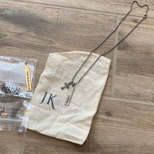 Jewel Kade by Thirty One necklace with multiple pendants